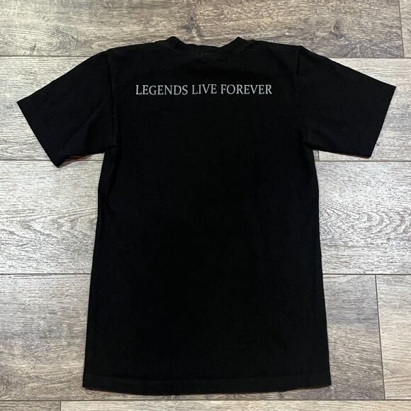 Shaka Wear Kobe Bryant “Legends Live Forever” Tee Black Mamba Snake Rings Small - Picture 4 of 7
